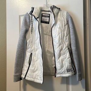 Superdry brand light puffer jacket